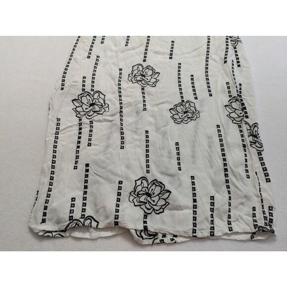 ASTR the label dress XS Halter Beachy Slip Sun Whimsy Midi Floral Wedding - Picture 4 of 16